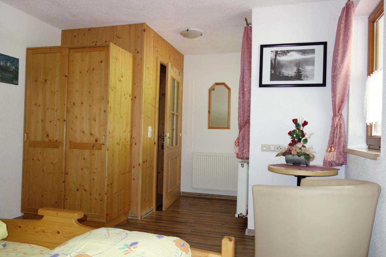 Ferienhaus Inge Sankt Leonhard im Pitztal Bagian luar foto