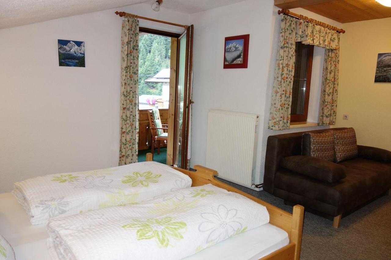 Ferienhaus Inge Sankt Leonhard im Pitztal Bagian luar foto