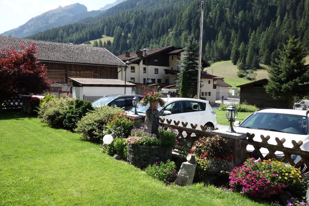 Ferienhaus Inge Sankt Leonhard im Pitztal Bagian luar foto