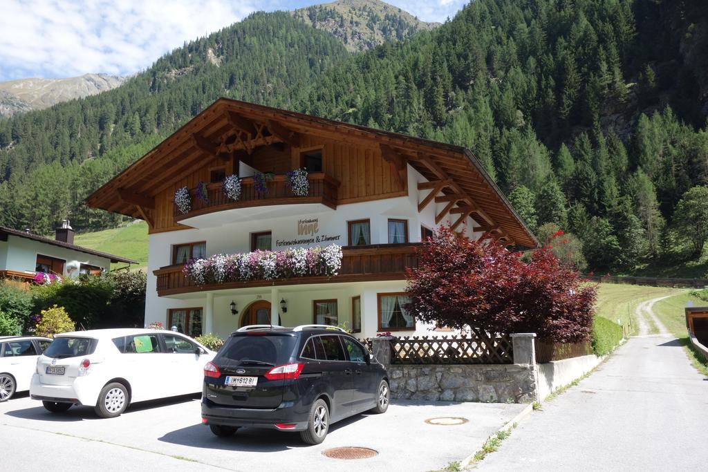 Ferienhaus Inge Sankt Leonhard im Pitztal Bagian luar foto