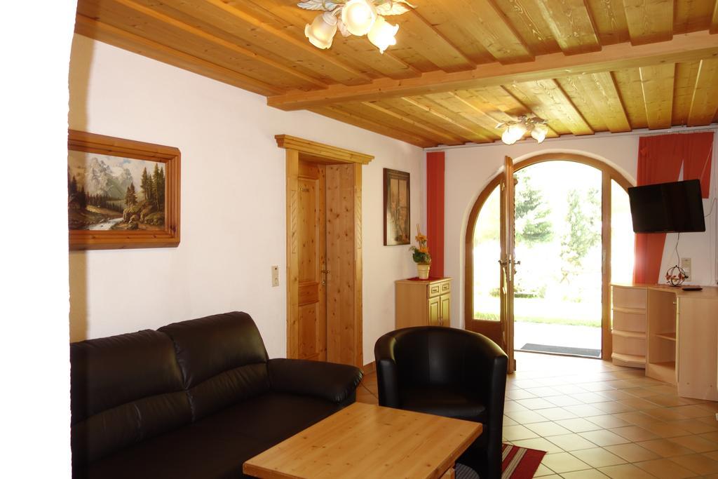 Ferienhaus Inge Sankt Leonhard im Pitztal Bagian luar foto