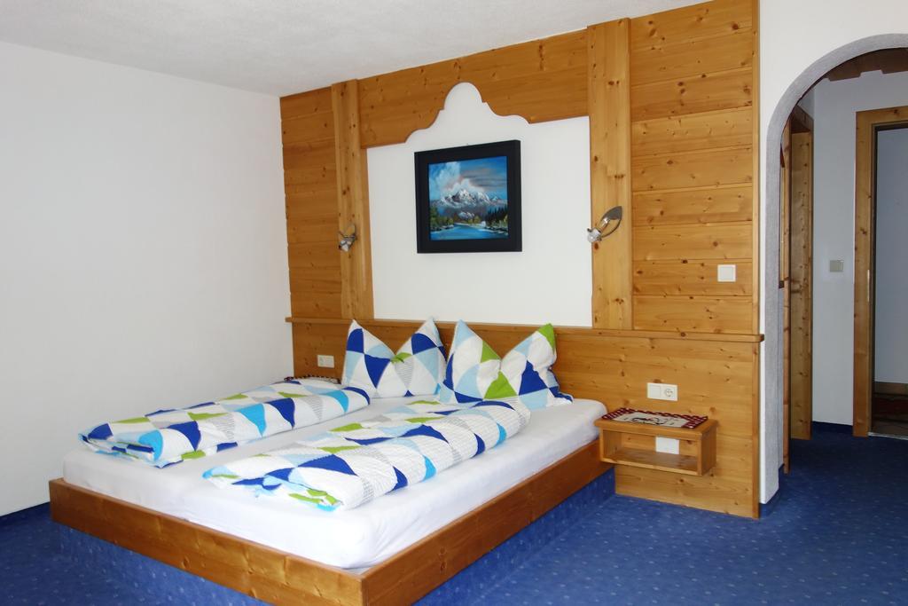 Ferienhaus Inge Sankt Leonhard im Pitztal Bagian luar foto