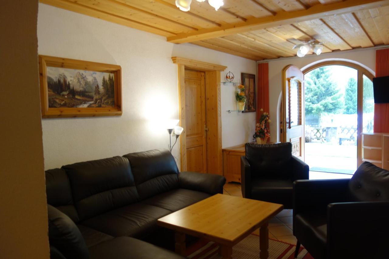 Ferienhaus Inge Sankt Leonhard im Pitztal Bagian luar foto