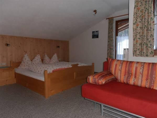 Ferienhaus Inge Sankt Leonhard im Pitztal Bagian luar foto